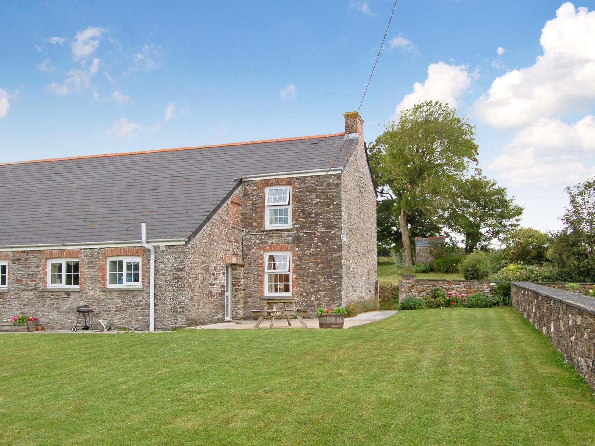 Cherry Cottage - 26913 Saint Issey Bagian luar foto